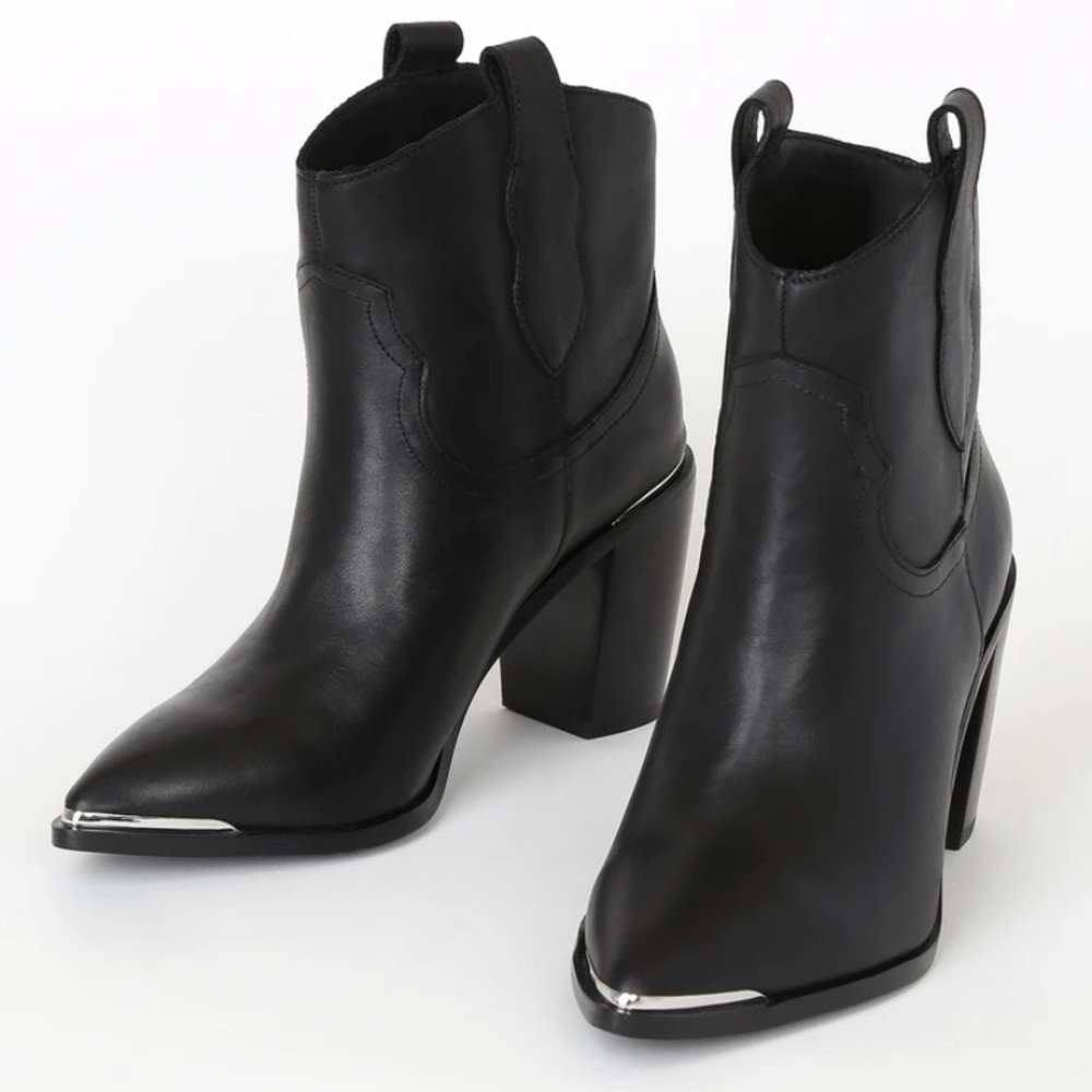 Steve Madden black western booties